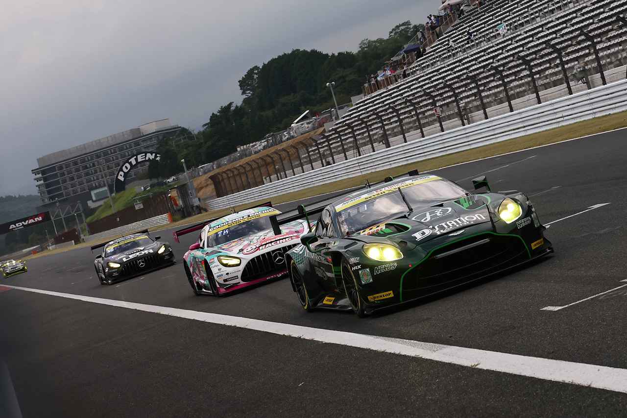 画像1: #777 D'station Vantage GT3