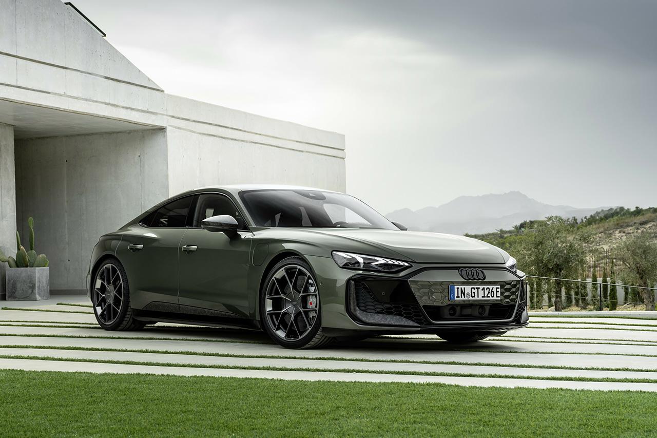 画像: Taycan Turbo超えの性能！ Audi RS e-tron GT performance登場