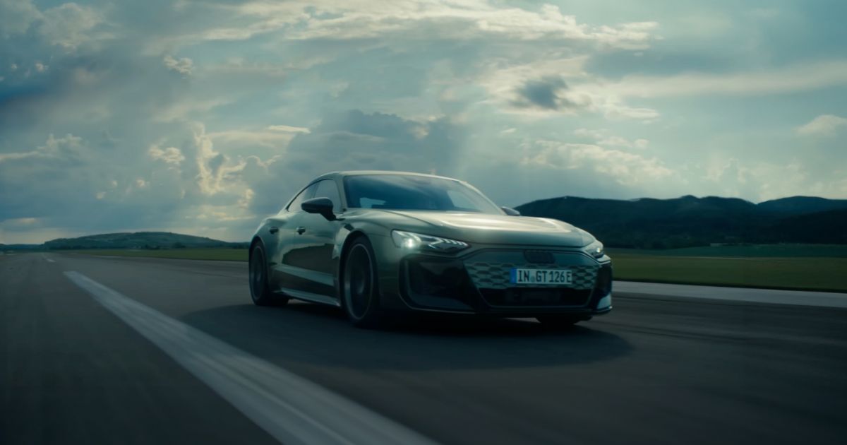 画像: Audi e-tron GT Dynamic Driving Experience