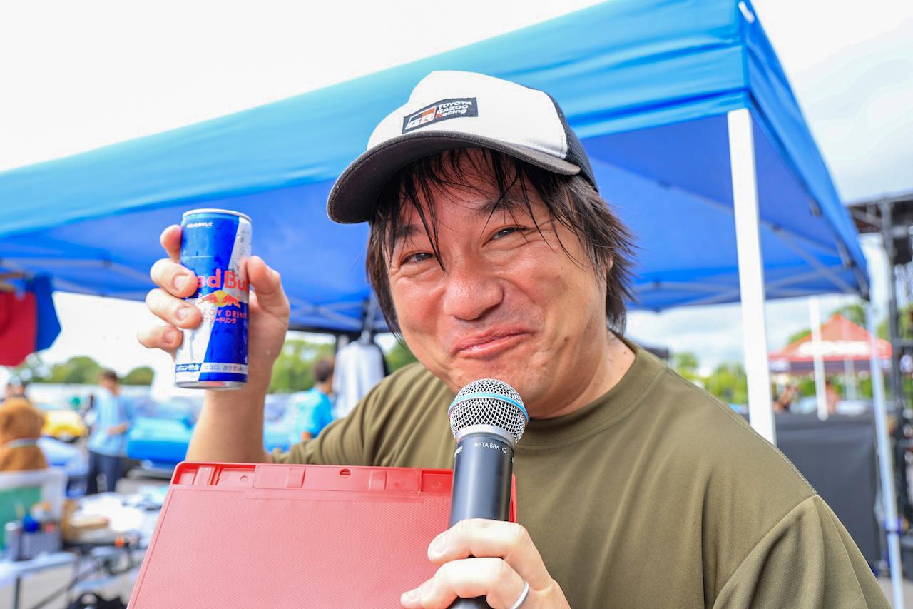 画像: 「OZ Fan Meeting 2025」のイベントMCを担当するのは、フォトグラファーであり、今シーズンは全日本ラリーの実況を担当するなど、多方面で活躍されている西尾タクトさん。