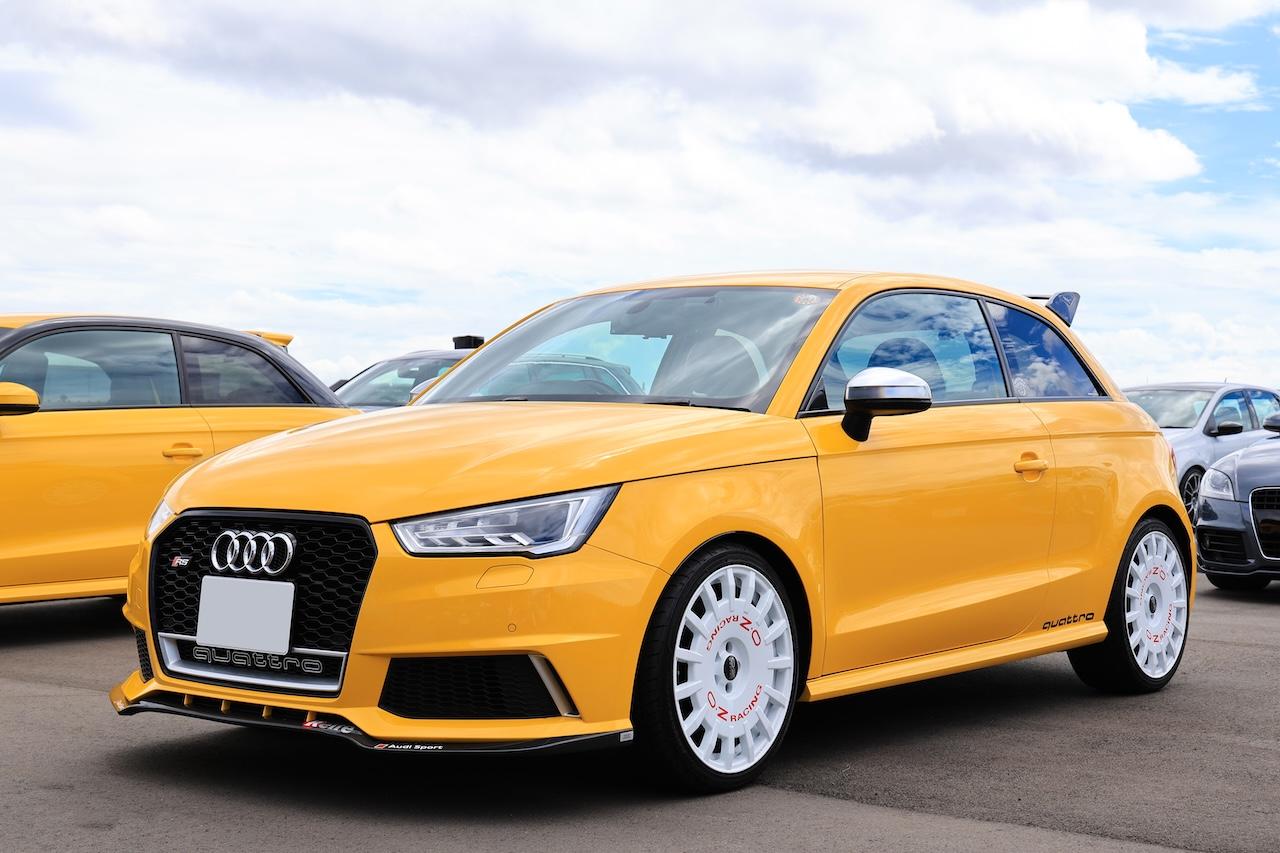 画像: Rally Racing(白)を装着したAudi S1。