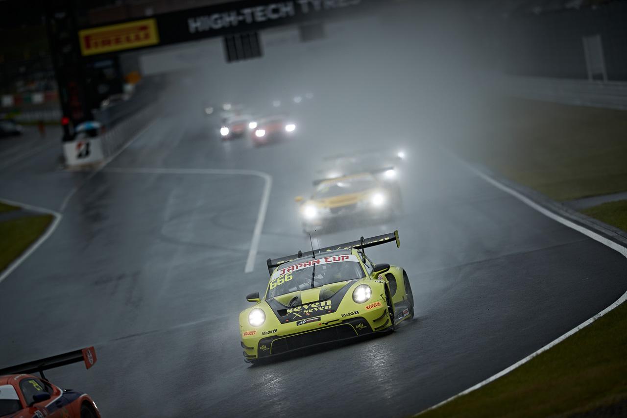 画像2: Race 1
