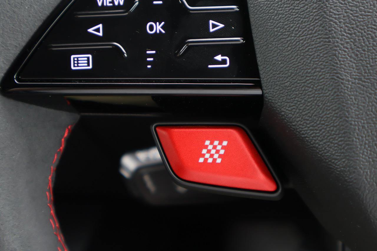 画像2: Audi Sportの“伝家の宝刀”が雄叫びをあげる