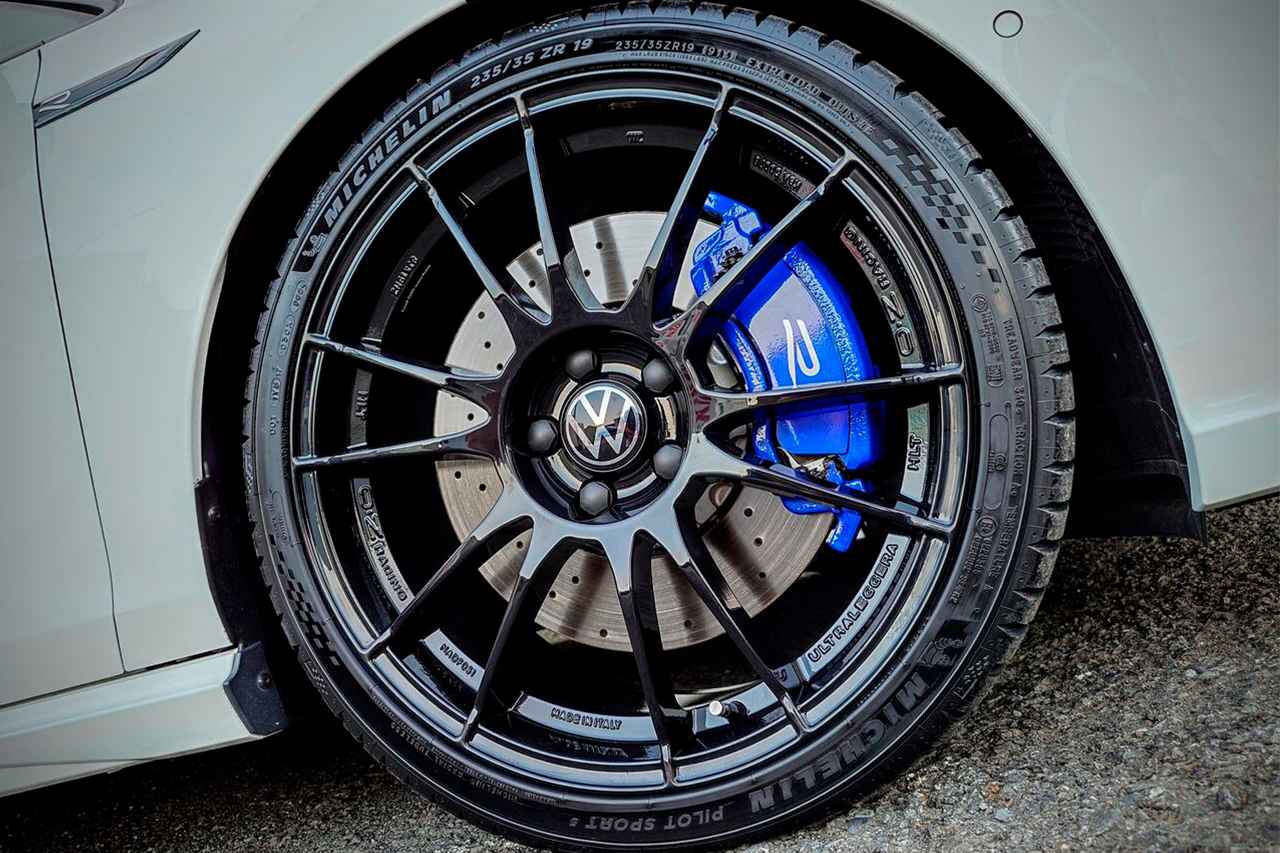 画像1: 【maniacs】「OZ × maniacs Ultraleggera-HLT NERO」購入時に特別ボーナスポイント付与キャンペーンを実施中