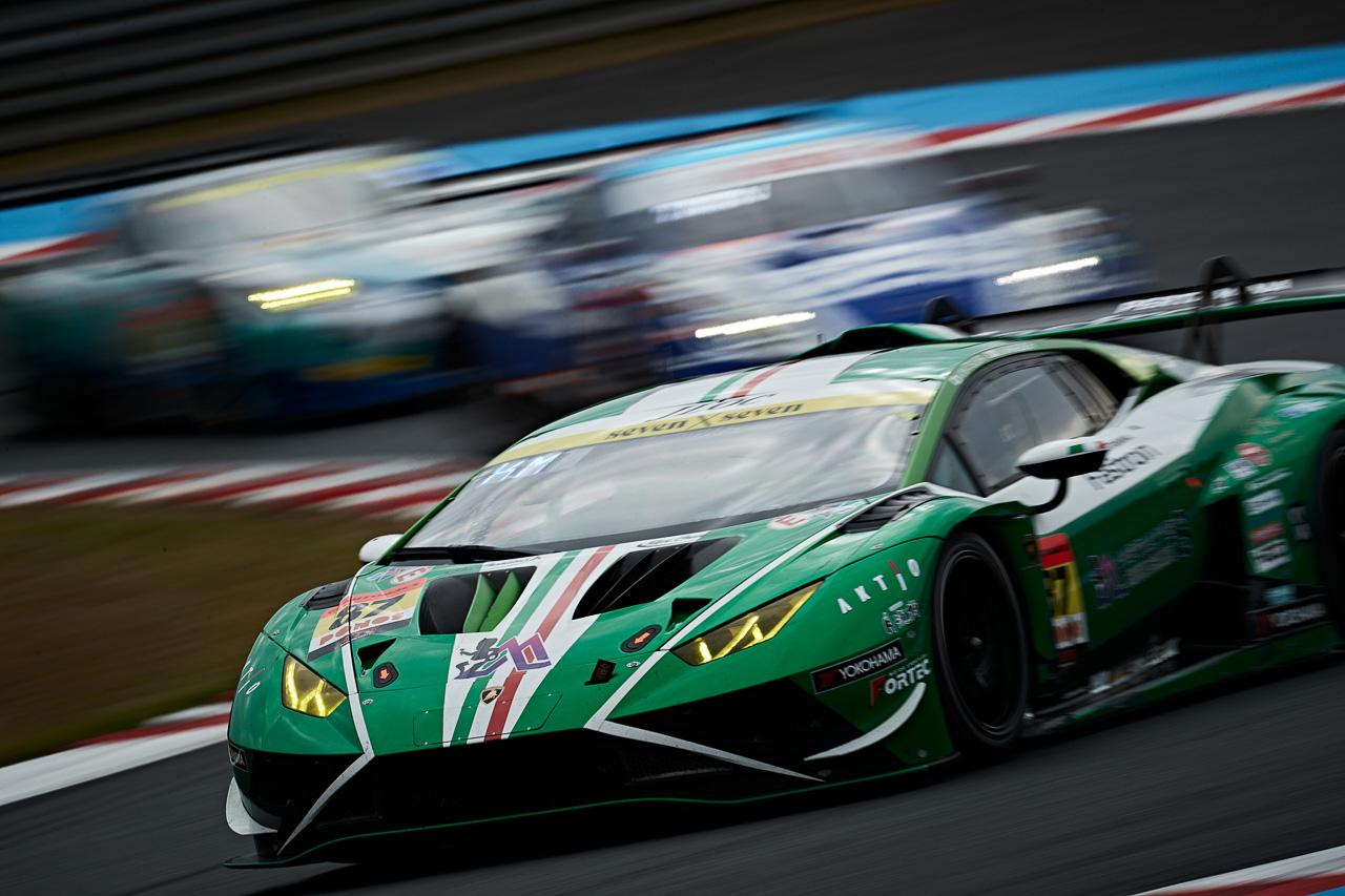 画像2: 【SUPER GT Rd.8 Motegi】seven × seven PORSCHE GT3Rが3位表彰台