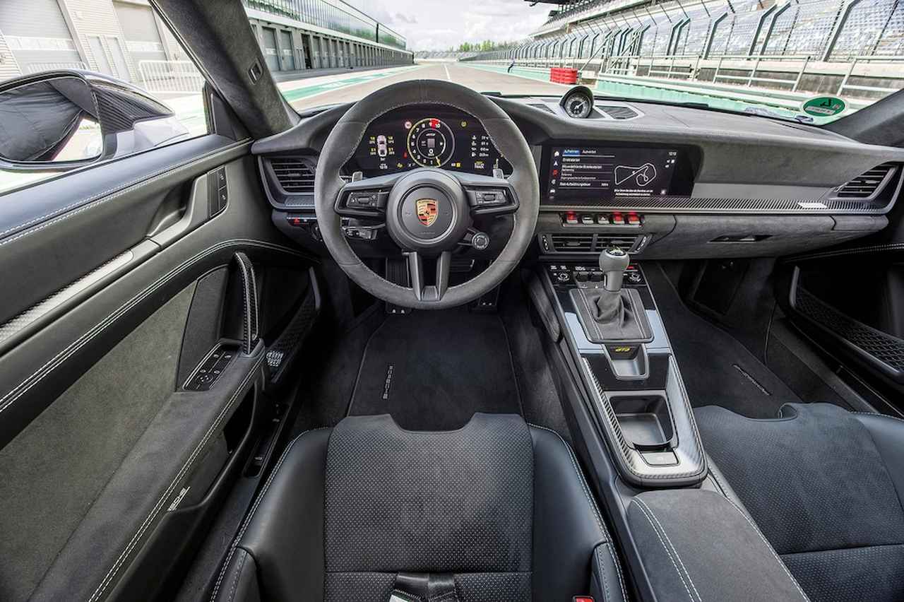 画像: 繊細なフェイスリフト