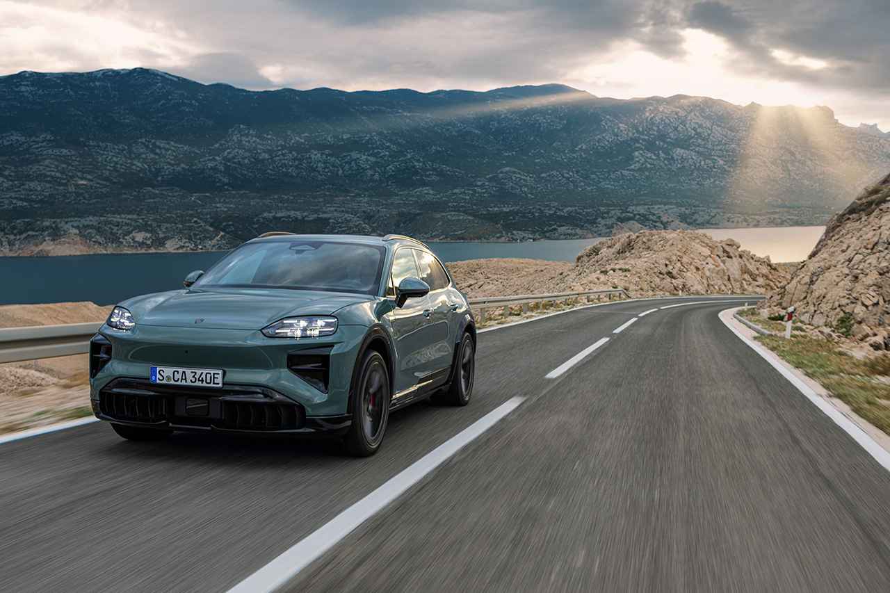 画像1: Cayenne Turbo Electric