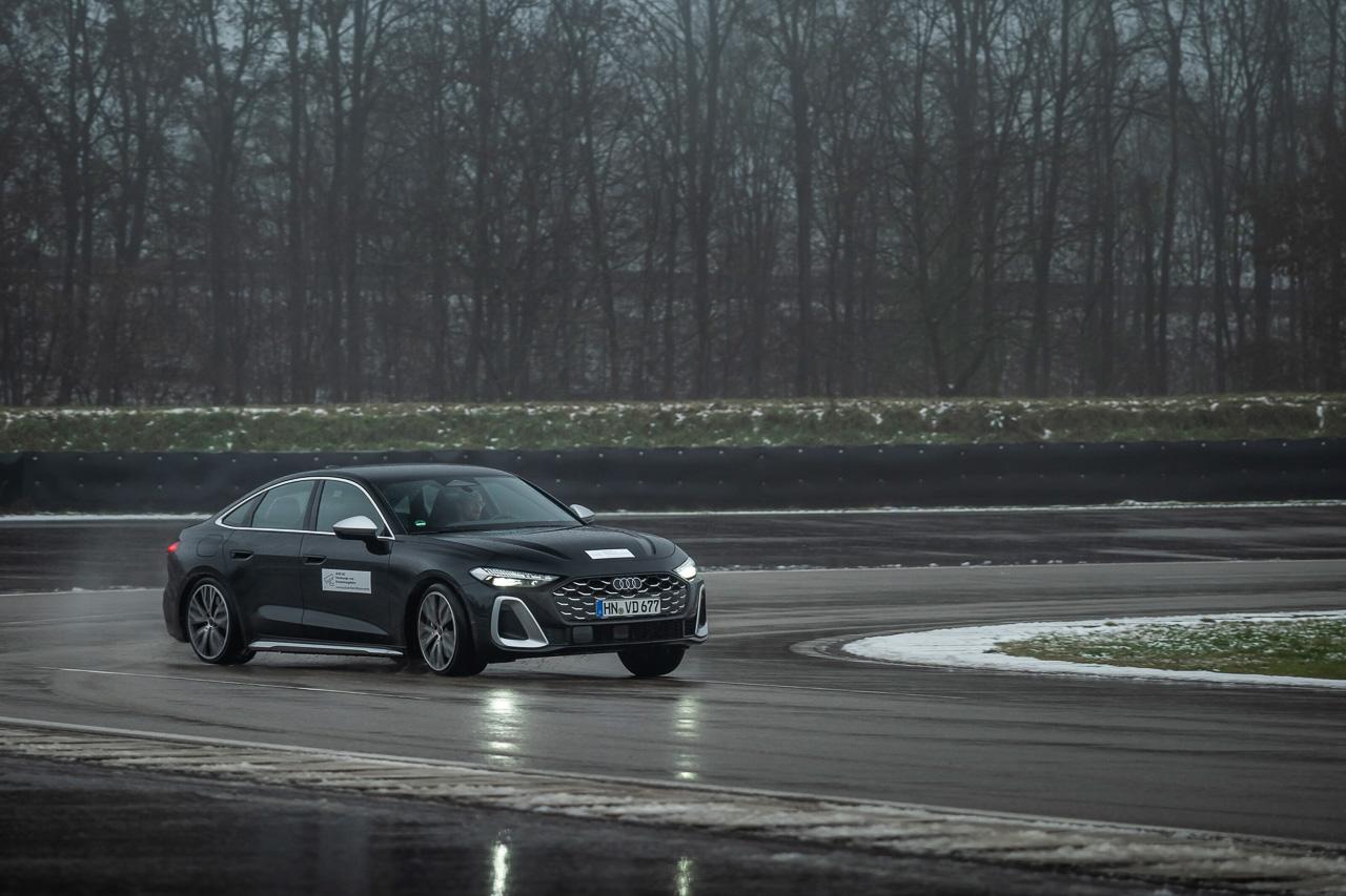 画像2: Audi S5とAudi S6 e-tronに「dynamic plus」を追加しハンドリング性能をさらに向上