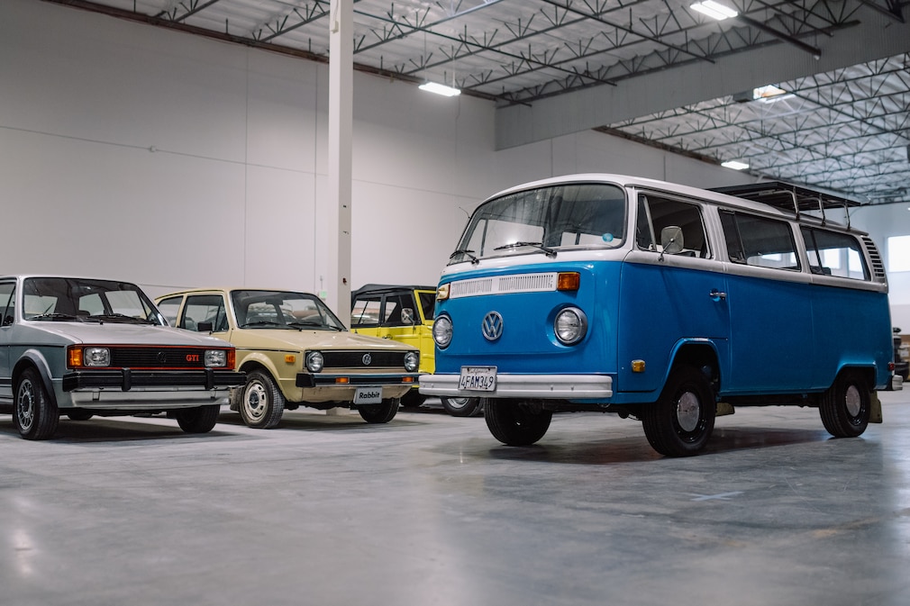 画像: 修復？ 若いサーファーたちには考えられないこと