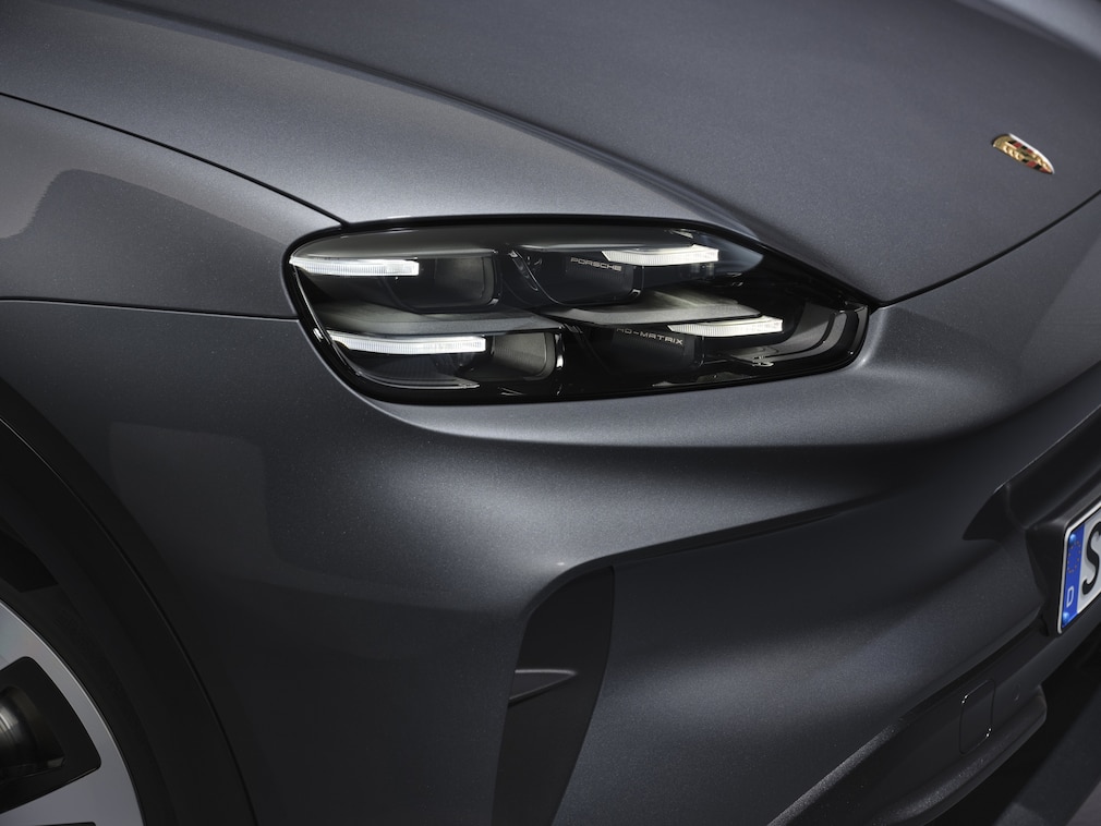 画像: デザイン:Taycan似のフロントマスク