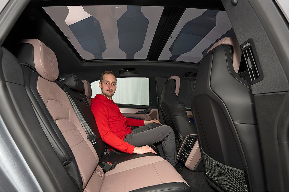 画像: 装備:新型Cayenne Electricは、より広々とした室内空間を実現