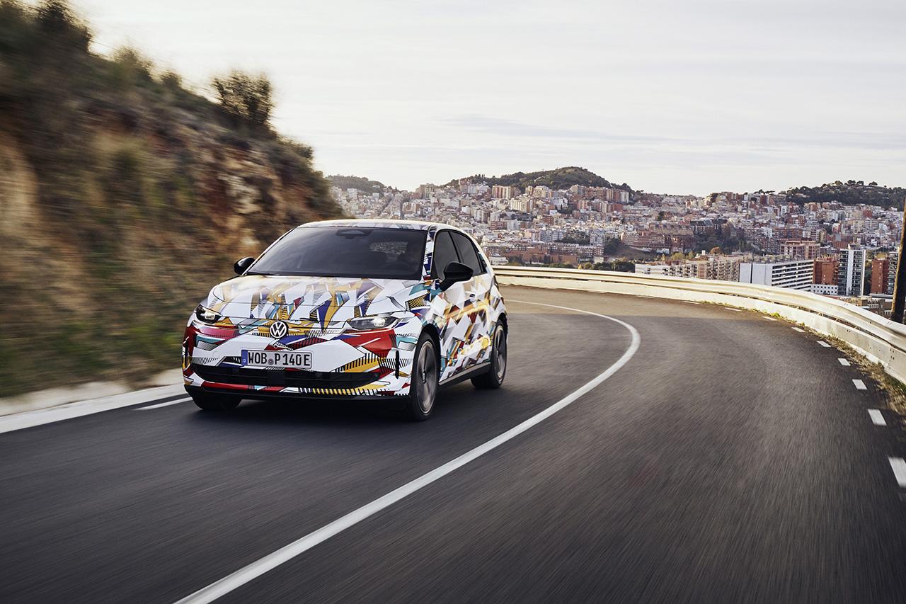 画像: 電動時代の“Polo像”を示す先行モデル