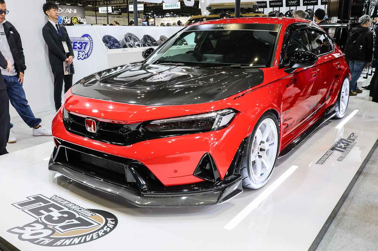 画像2: 【TAS2026】RAYSブースはTE37の30周年がテーマ