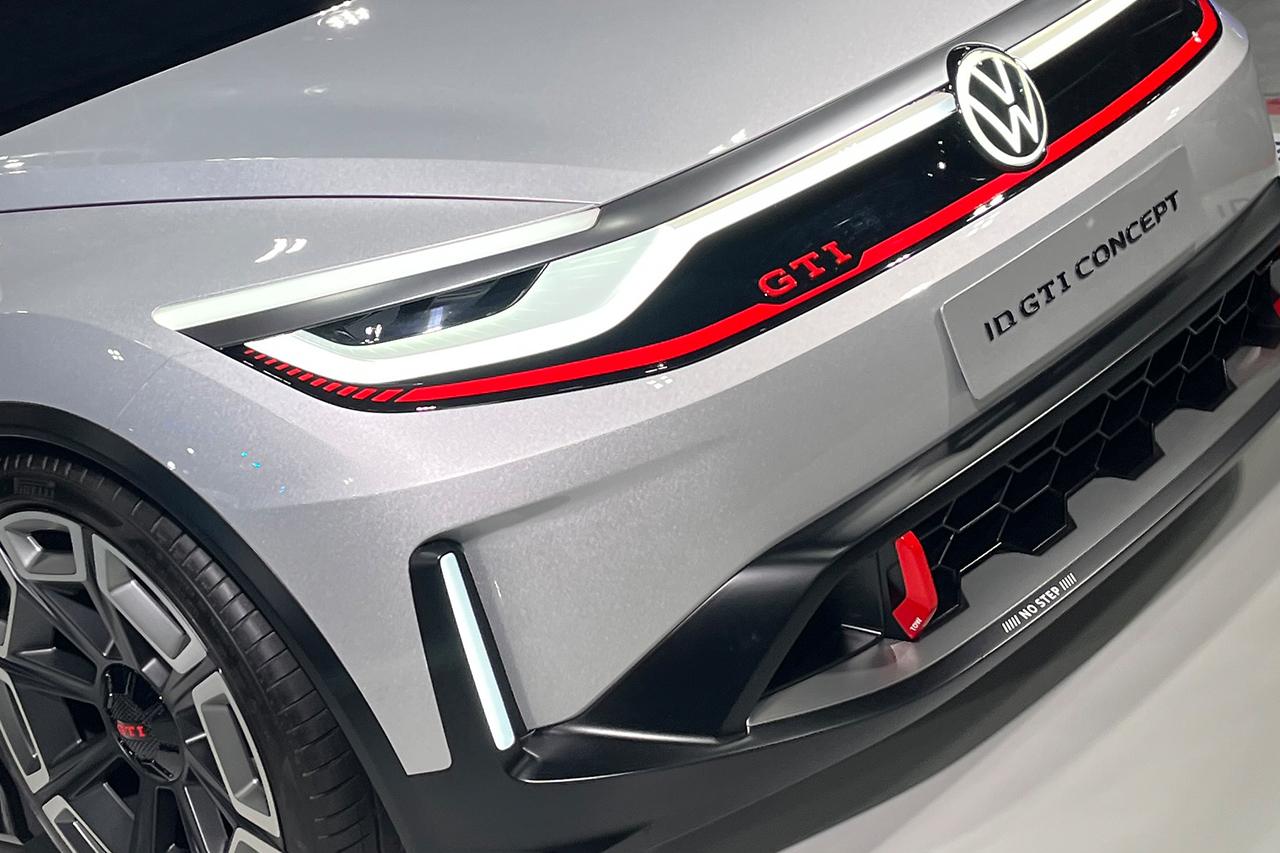 画像: この3文字は、EVにも受け継がれる模様。