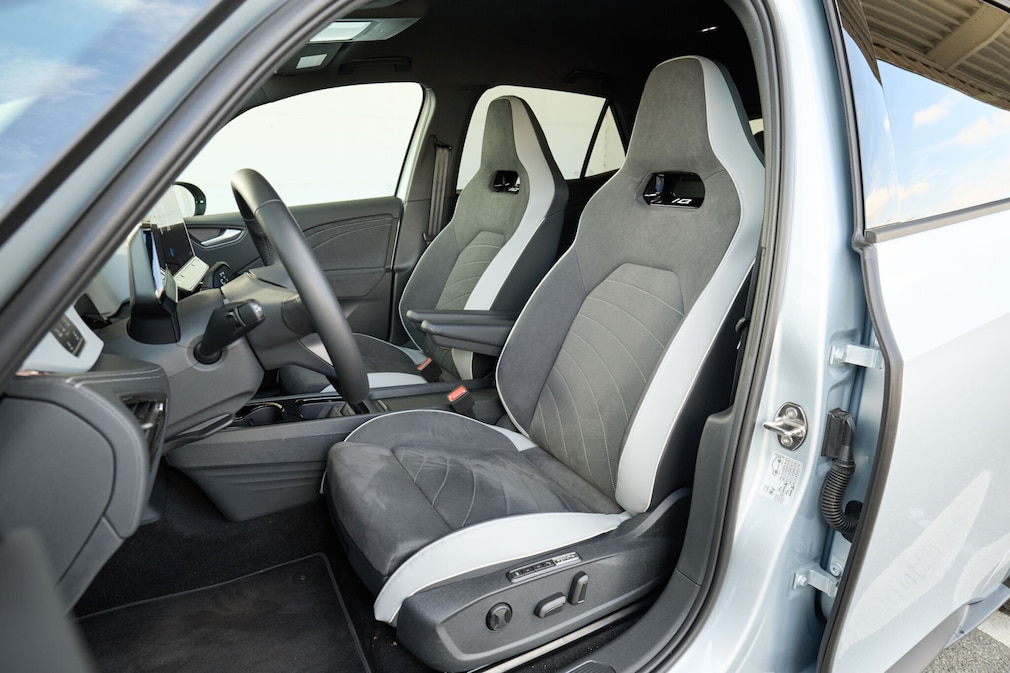 画像11: 【Auto Bild】同門対決！ GolfとID.3、いま買うならどっち？