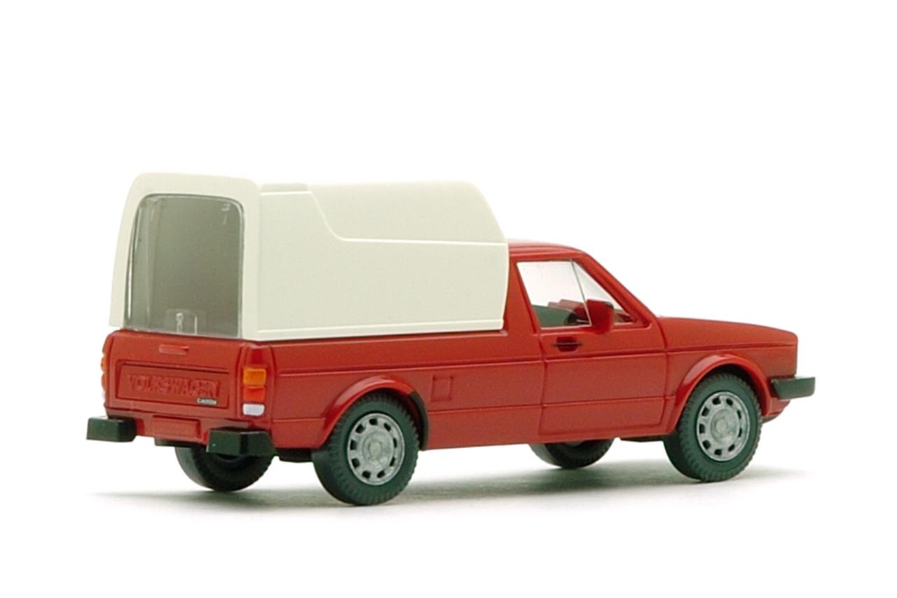 画像: テールゲートのエンブレムも再現。