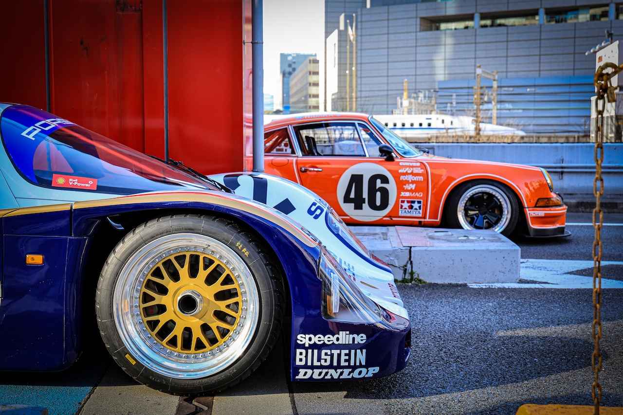 画像: 新幹線とポルシェが並ぶ最後の光景かもしれない。