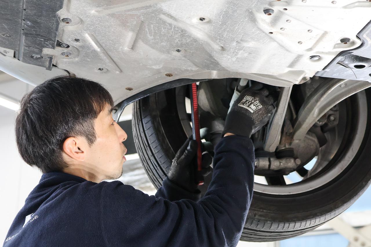 画像2: 鉄槌か、福音か。車体の底でメカニックが放った一言