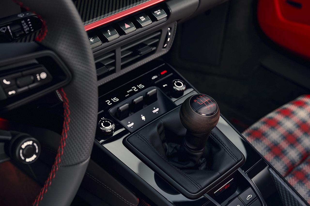 画像7: Porsche、「911 GT3 S/C」を発表 自然吸気エンジンとオープンボディで“走る歓び”を追求