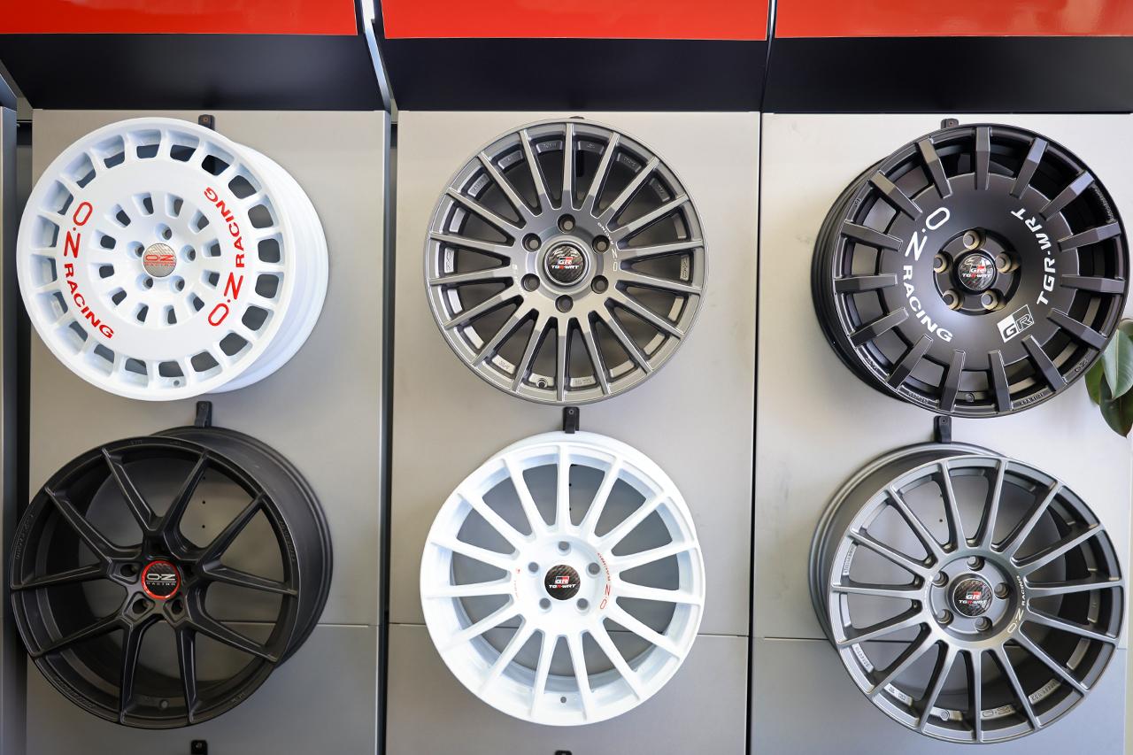 画像: ベルノーニ氏にとって、それぞれのホイールは子どものような存在だと語るあたり、製品への深い愛情が伝わってくる。