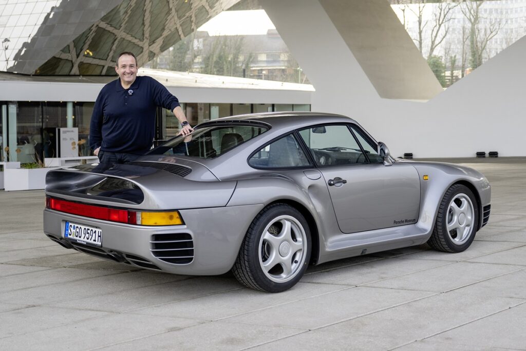 画像: リムジン並みの快適性を備えたスーパースポーツ