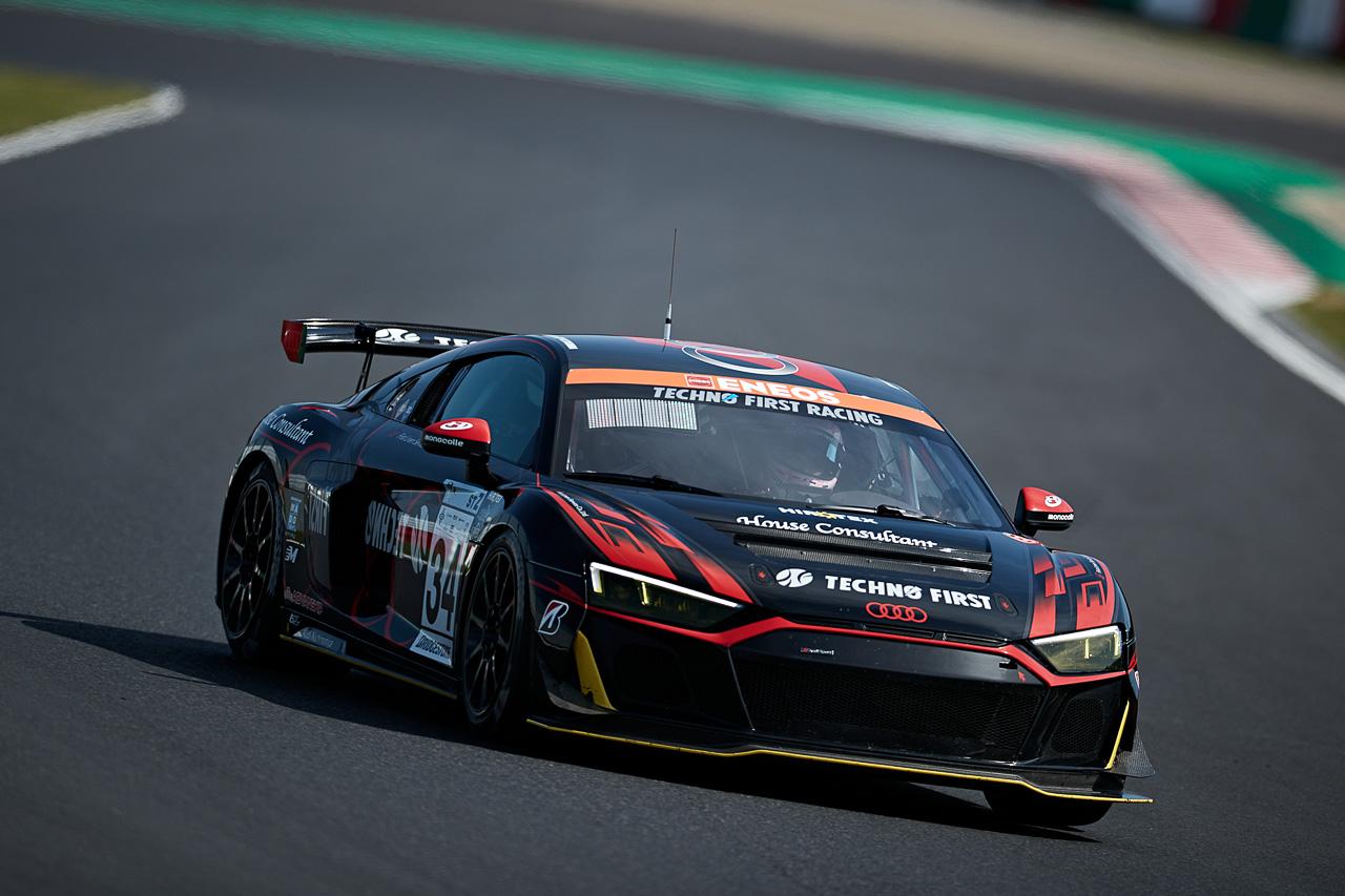 画像1: #34 TECHNO FIRST R8 LMS GT4