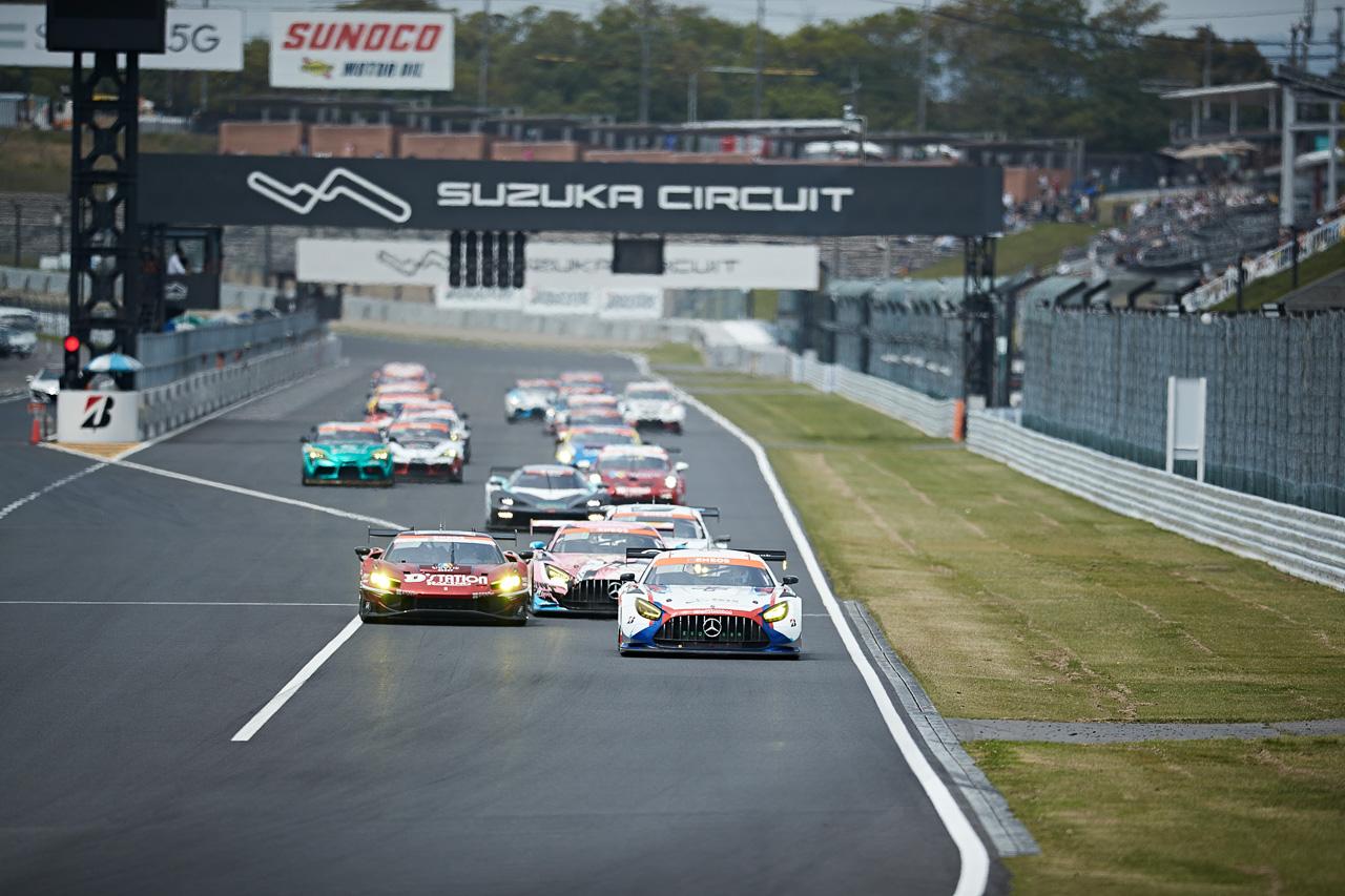 画像2: 【S耐 Rd.2 SUZUKA】KOKUSAI GROUP GT4 RS CSが激しいバトルを制しST-Zクラス優勝