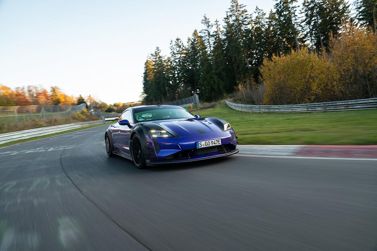 画像1: 「Taycan Turbo GT with Manthey Kit」でニュル最速記録を更新