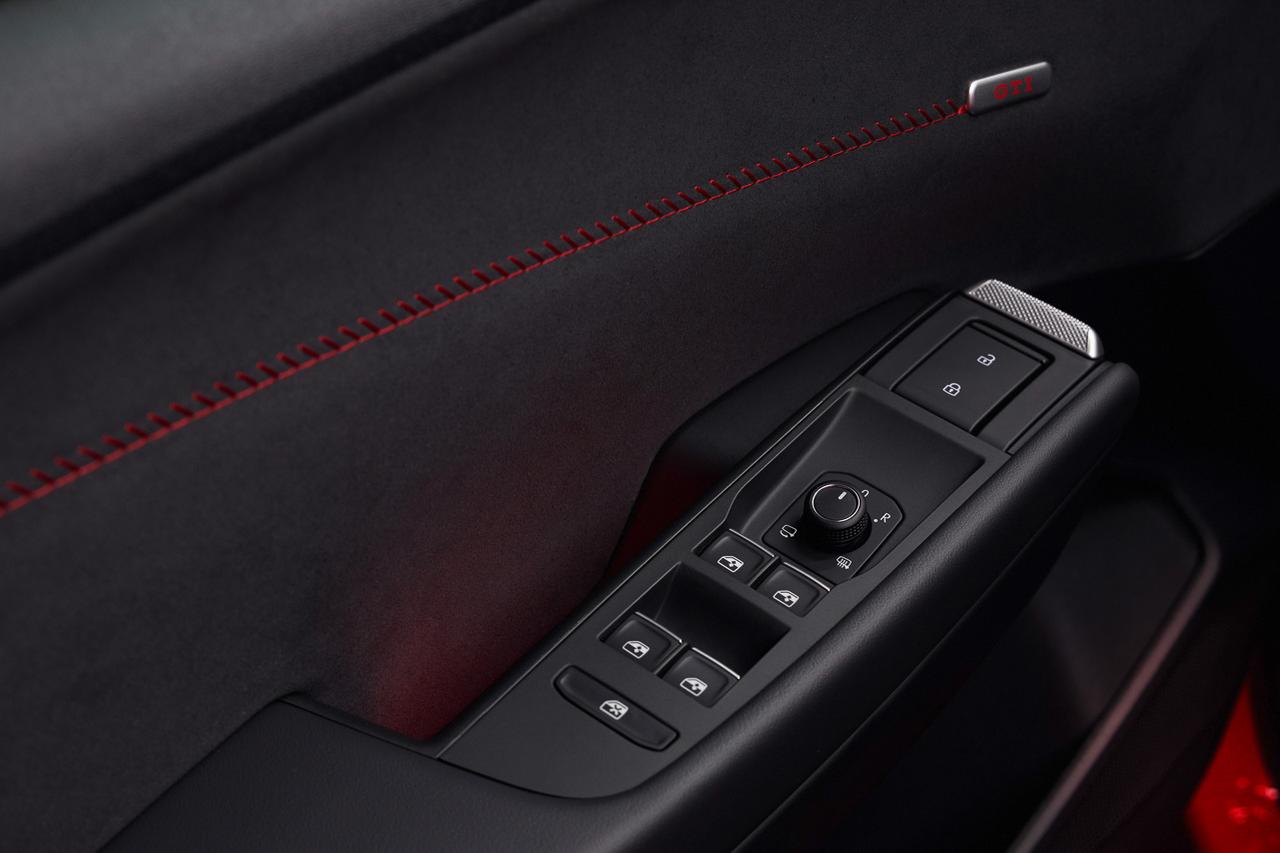 画像16: ついにベールを脱いだ「ID.Polo GTI」！　新時代のGTIとは？