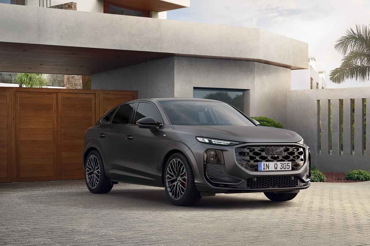 画像1: Audi Q3 Sportback matte edition