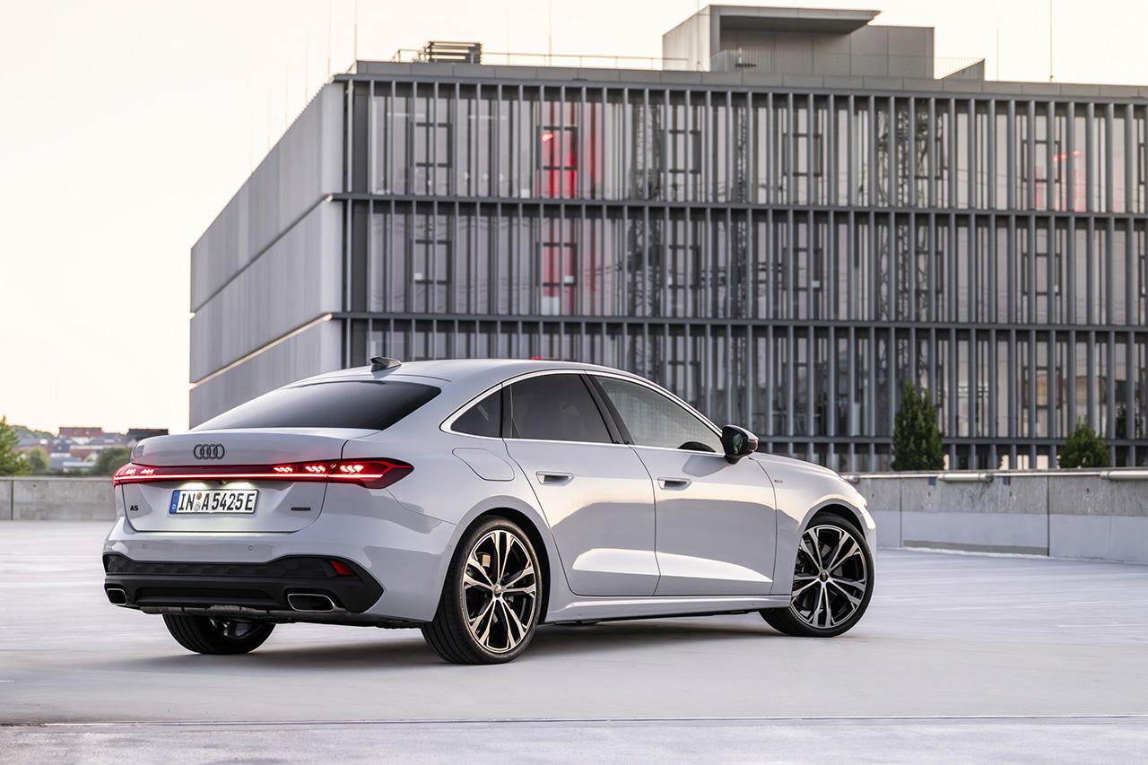 画像2: 「Audi A5」にシリーズ初のPHEV登場