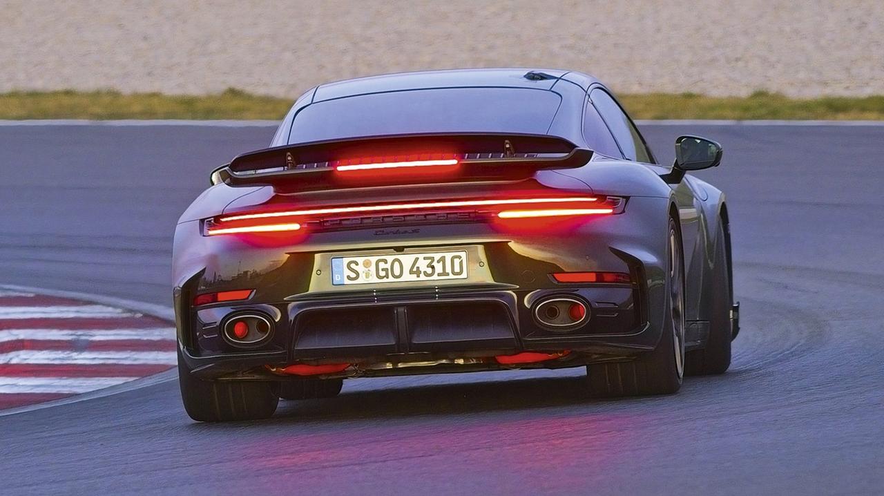 画像1: 【Auto Bild】Porsche 911 Turbo Sをサーキットでスーパーテスト その真価と失ったものとは?
