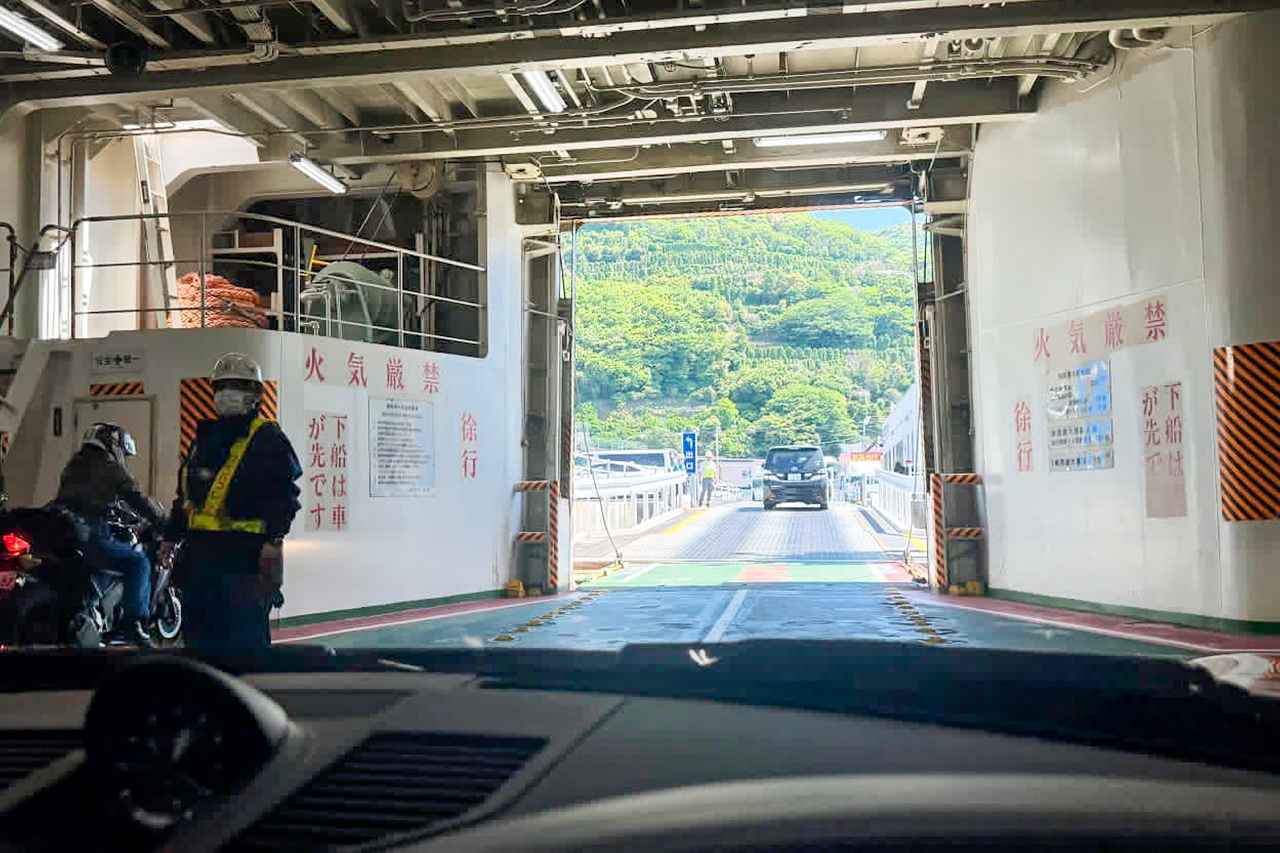 画像: いよいよ下船。