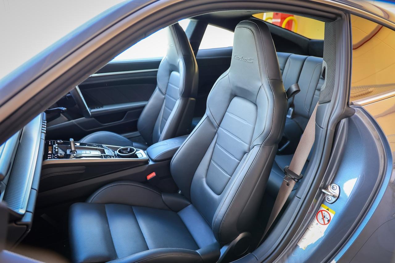 画像1: 911 Turbo Sとは「非日常を日常に落とし込むためのクルマ」なのです。