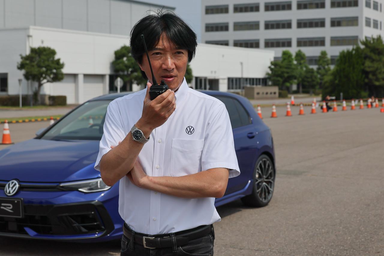 画像2: Volkswagen専属トレーナーが見守るなか、最新のラインアップを試乗することができた。