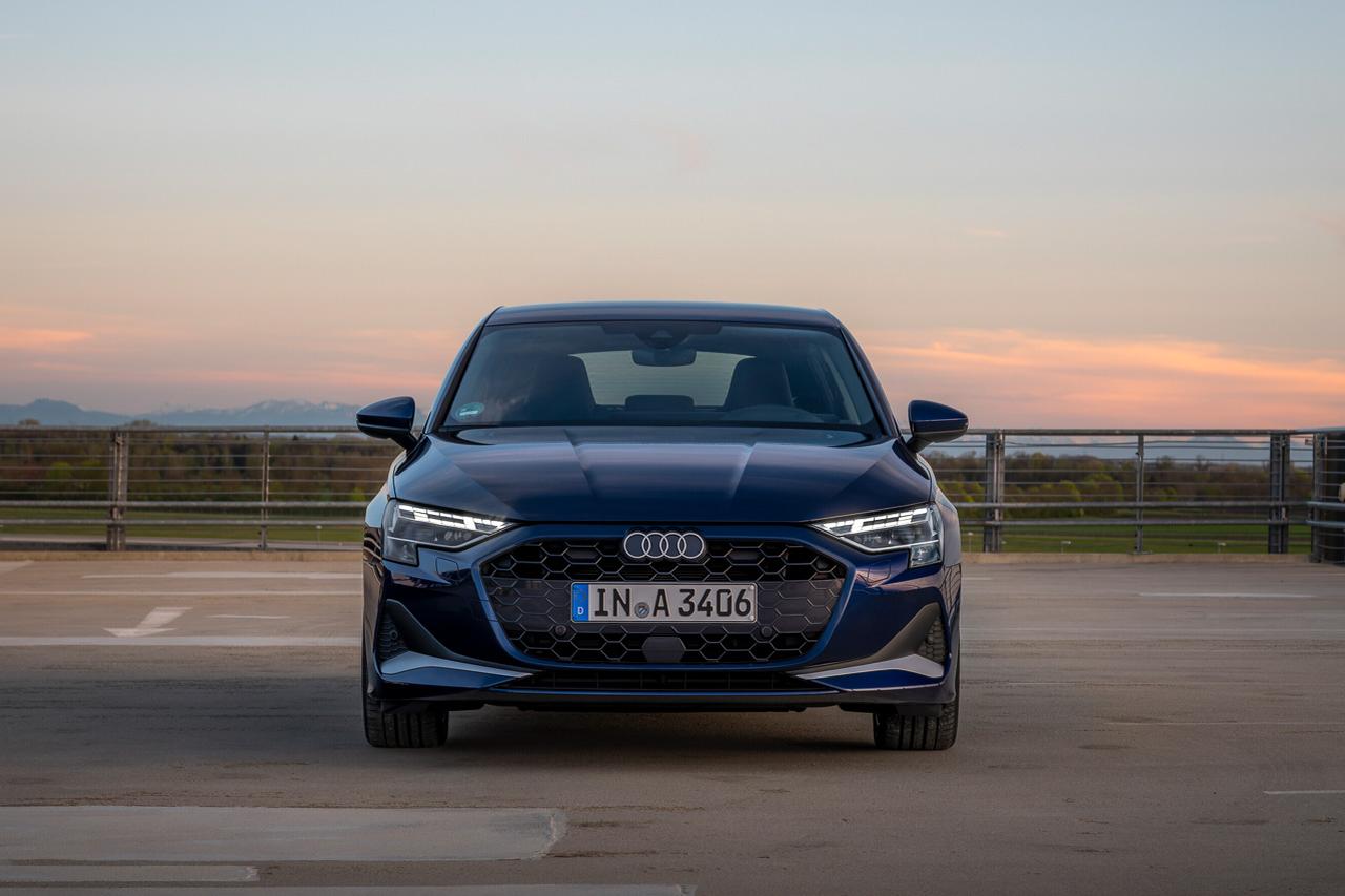 画像1: Audi A3 Sportback