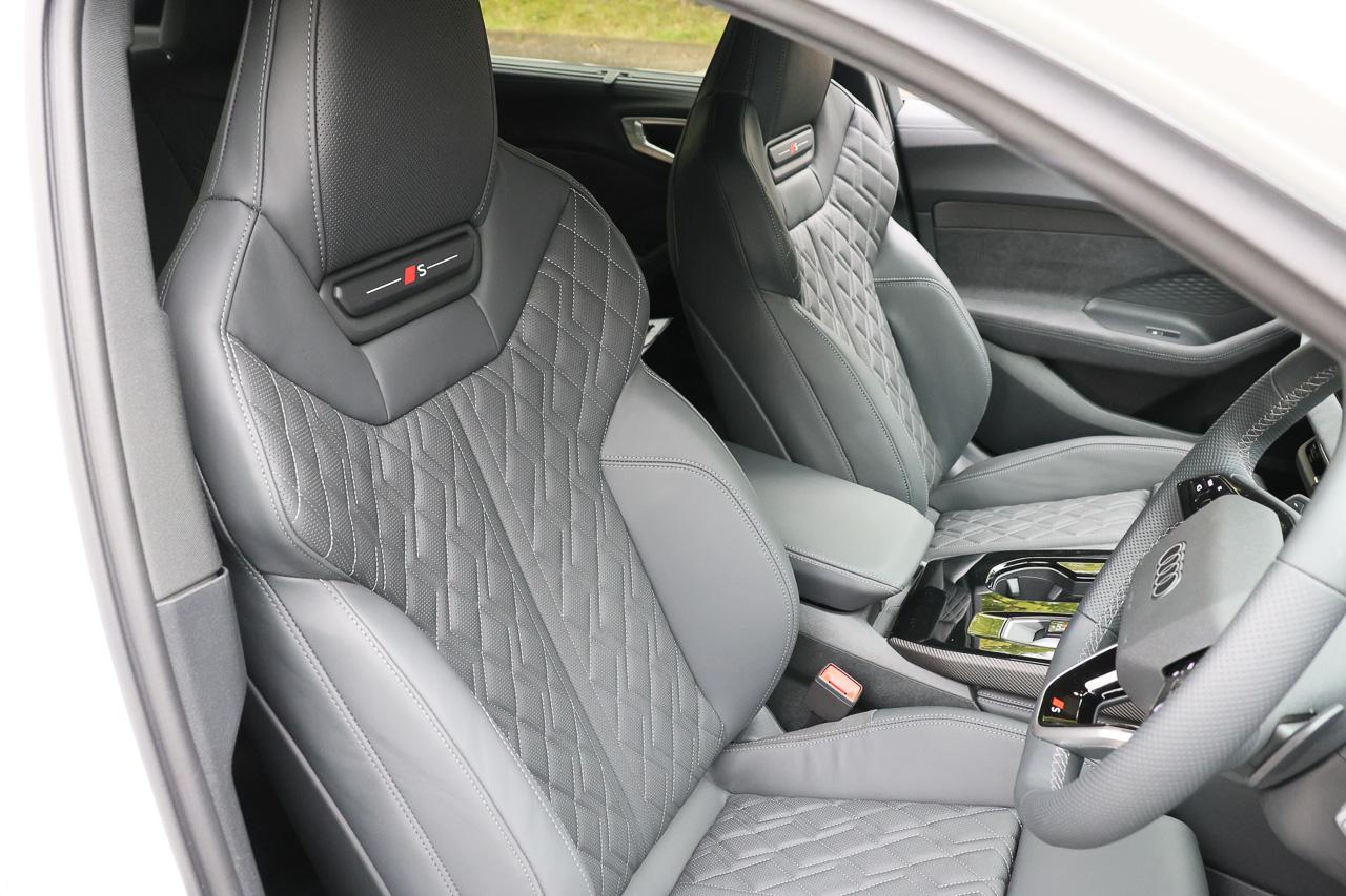 画像2: 【ミニ試乗記】Audi A5 Avant TFSI e-hybrid quattro S line