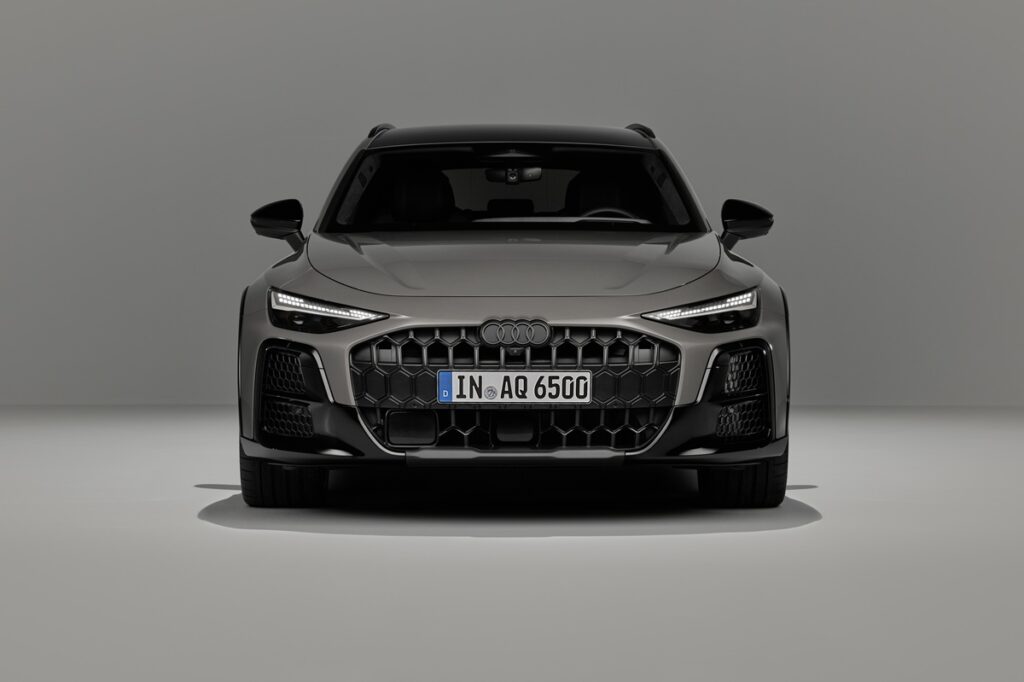 画像1: Audi A6 allroadは11cmもワイド化