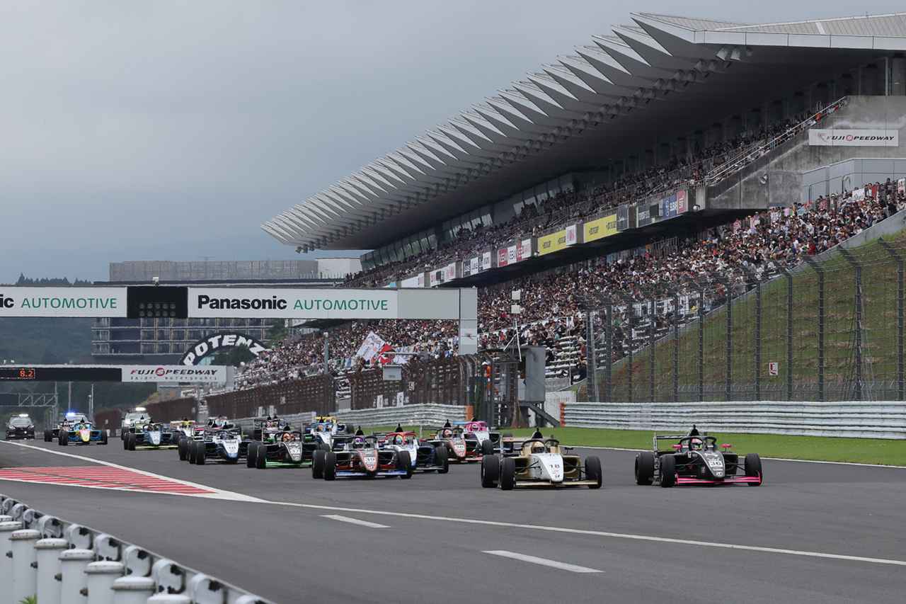 画像1: フォーミュラ2年目、さらに高まる人気