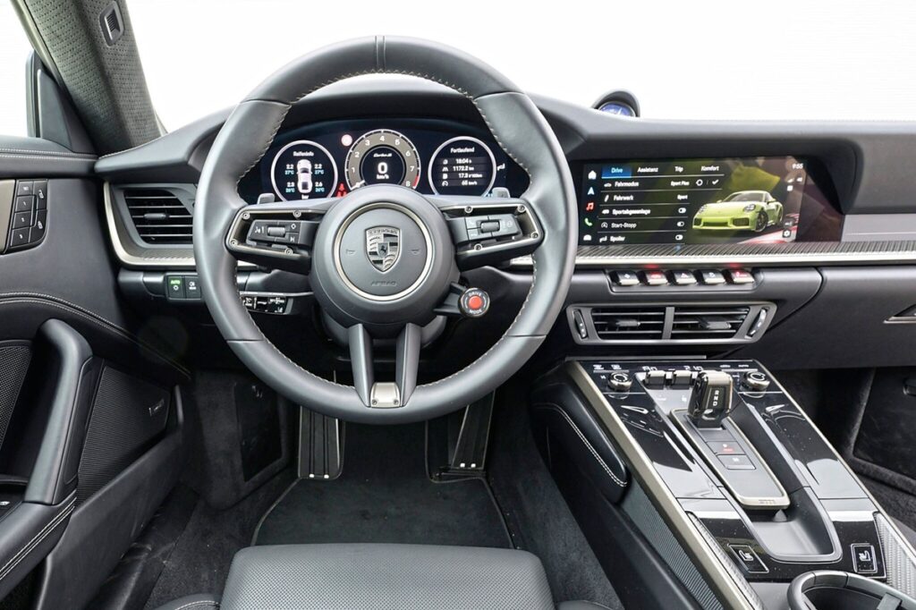 画像: 911 Turbo Sはどんな人向け？
