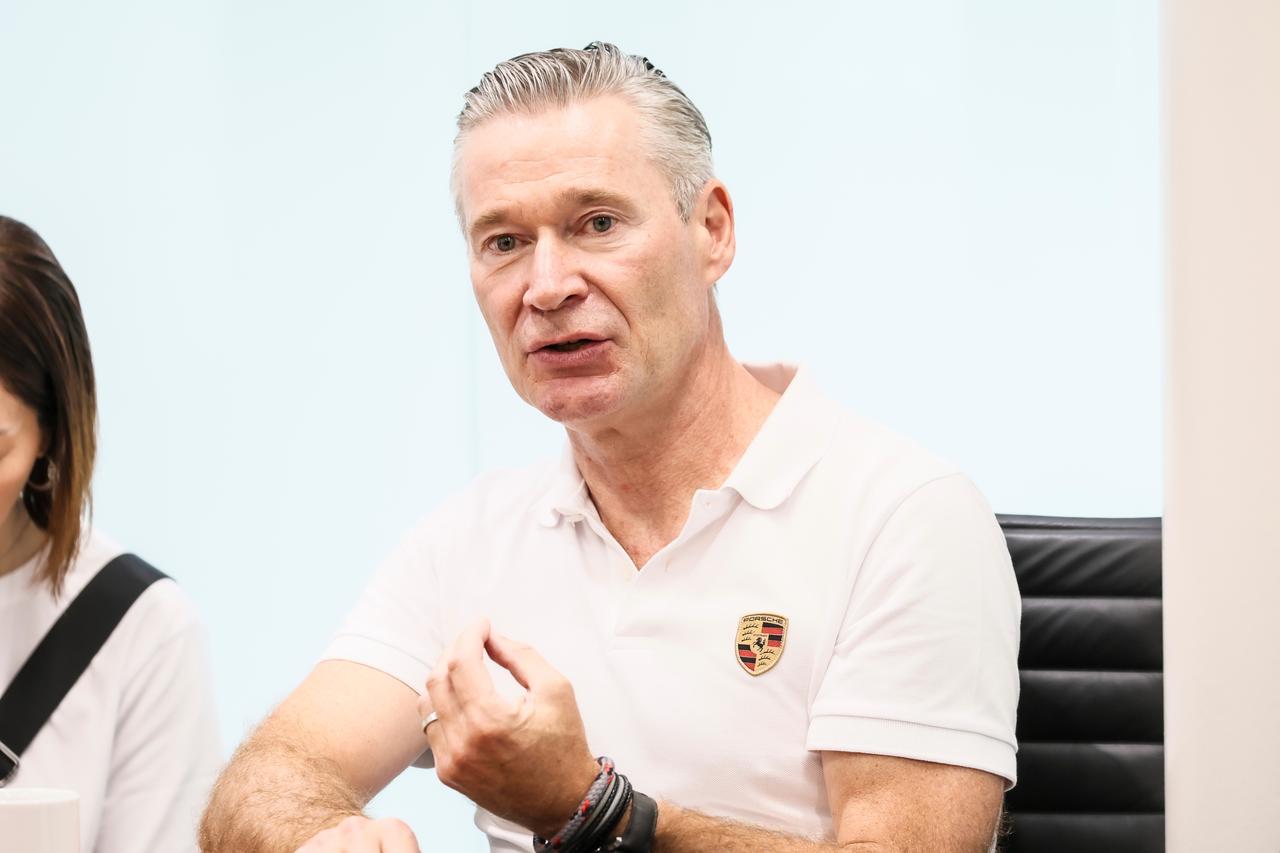 画像1: ポルシェジャパン代表取締役社長 イモー・ブッシュマン氏。