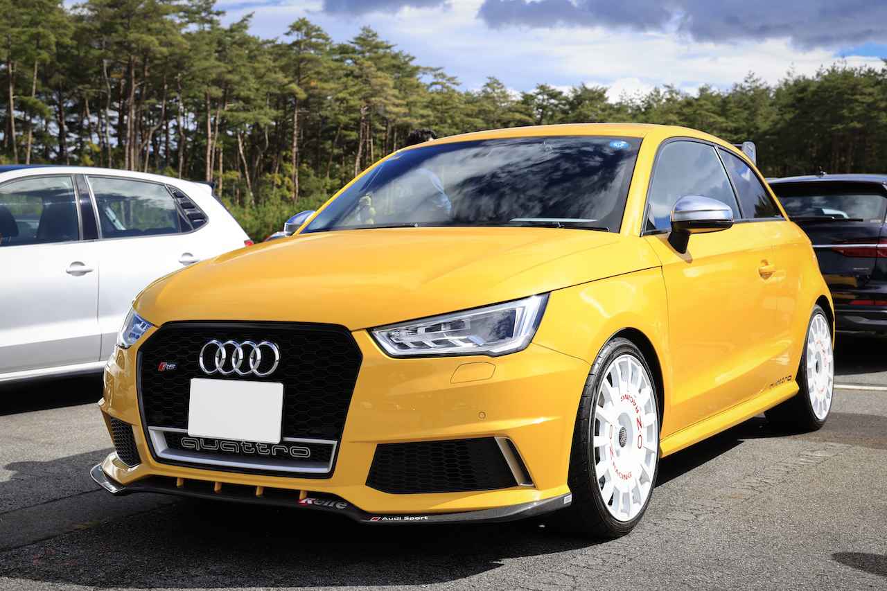 画像: 昨年に引き取りエントリーしていたAudi S1。エンジンルームなドアの内側など、すみずみまでお手入れされた個体でした。