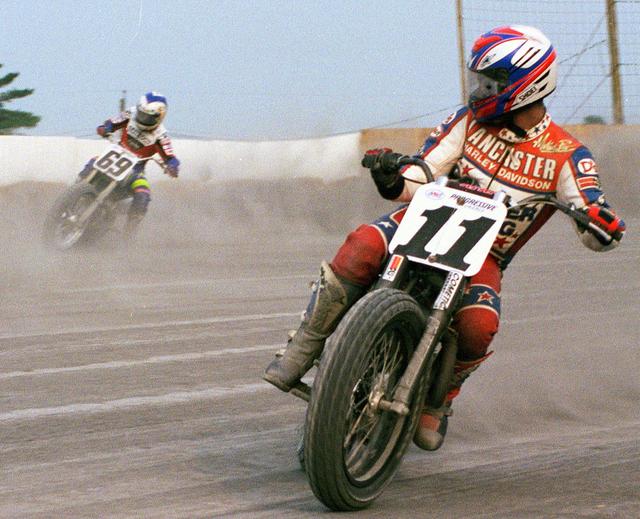 画像: Harrington, Delaware 2001 https://twitter.com/AmericanFlatTrk