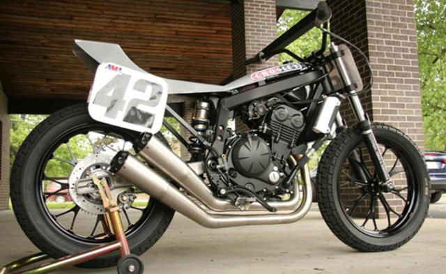 画像: 実際の姿を現したプロトタイプ。 www.americanflattrack.com