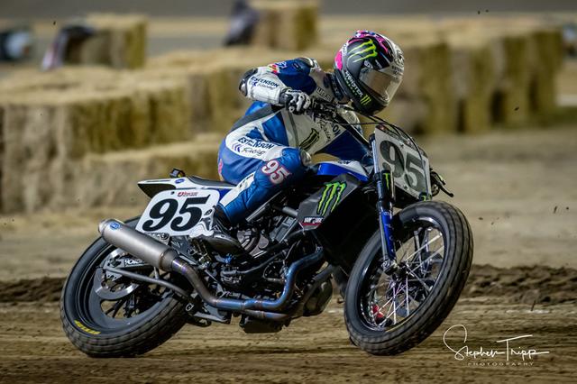 画像: 激しいクラッシュで決勝進出を逃したJD・ビーチ + MT-07。 PC: Stephen Tripp Photography