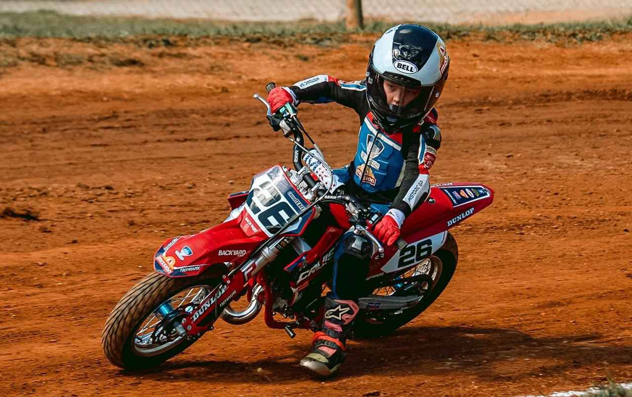 画像1: ずーっと遠くから見続けているとあちらの若者たちも成長著しいですが