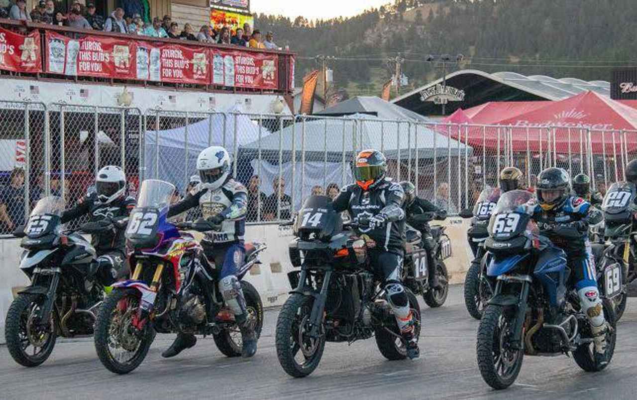 画像2: 運転手に相当ウデがないと競えないと思うんですけどねー