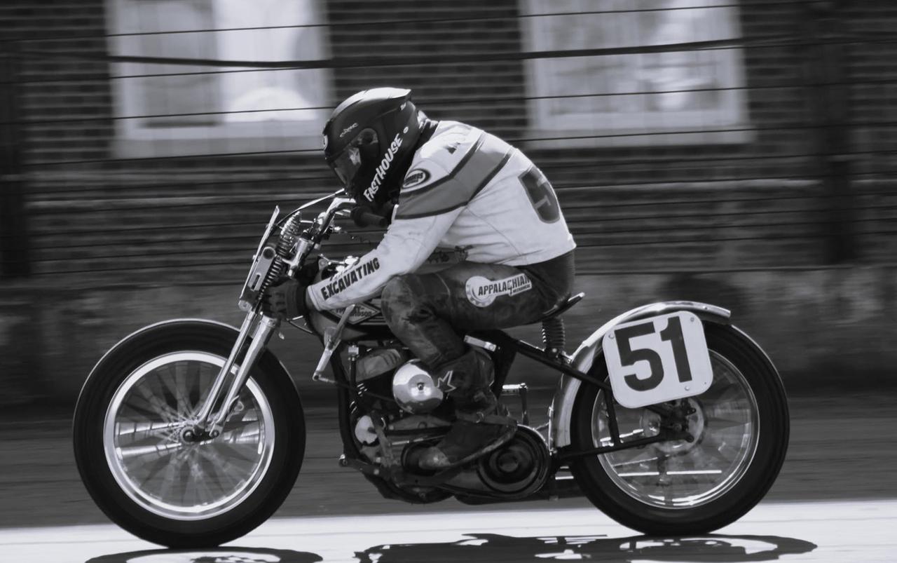 画像2: わずか数周のエキシビジョンマッチとはいえ平均車速125km/h超えですと?