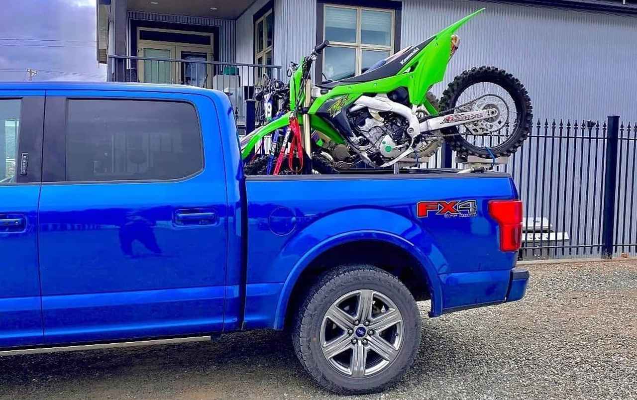 画像1: 確かに運ぶときの姿勢なんてどうでも構わないといえばそれまでですが?