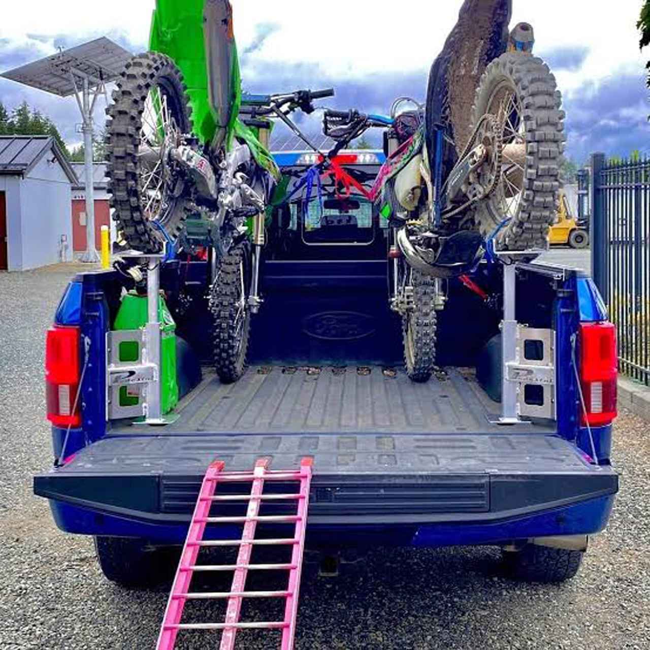 画像2: 確かに運ぶときの姿勢なんてどうでも構わないといえばそれまでですが?